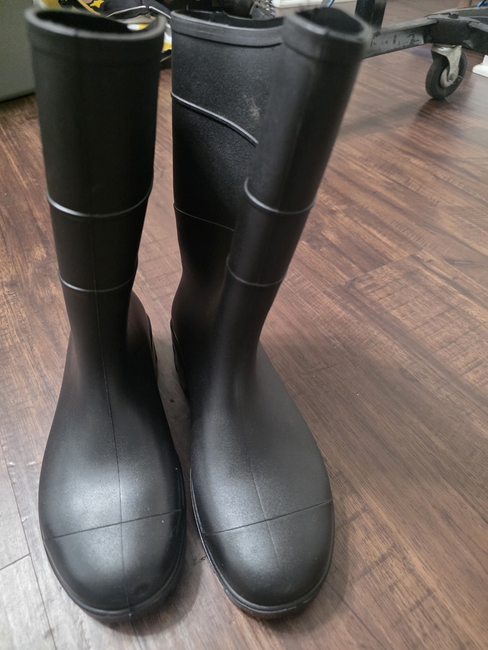 Black Rain Boots